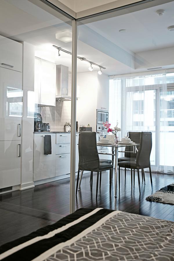 Royal Stays Condominiums - Upscale Downtown Suites Toronto Luaran gambar